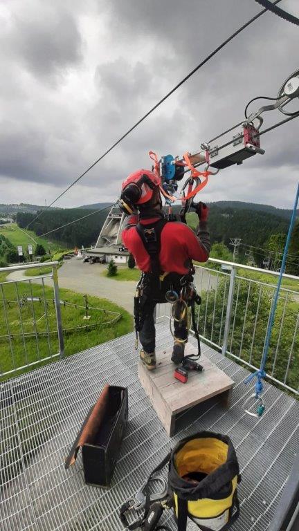 Zipline_MRT