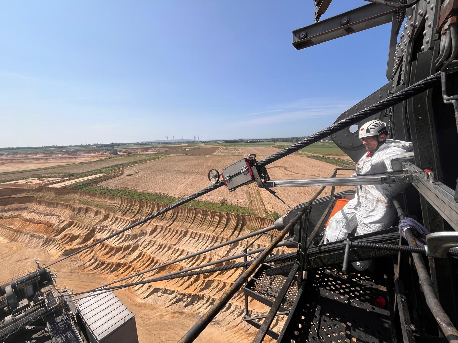 Weitblick über das Gelände des Tagebaus Hambach Ansicht des Tagebaus Hambach