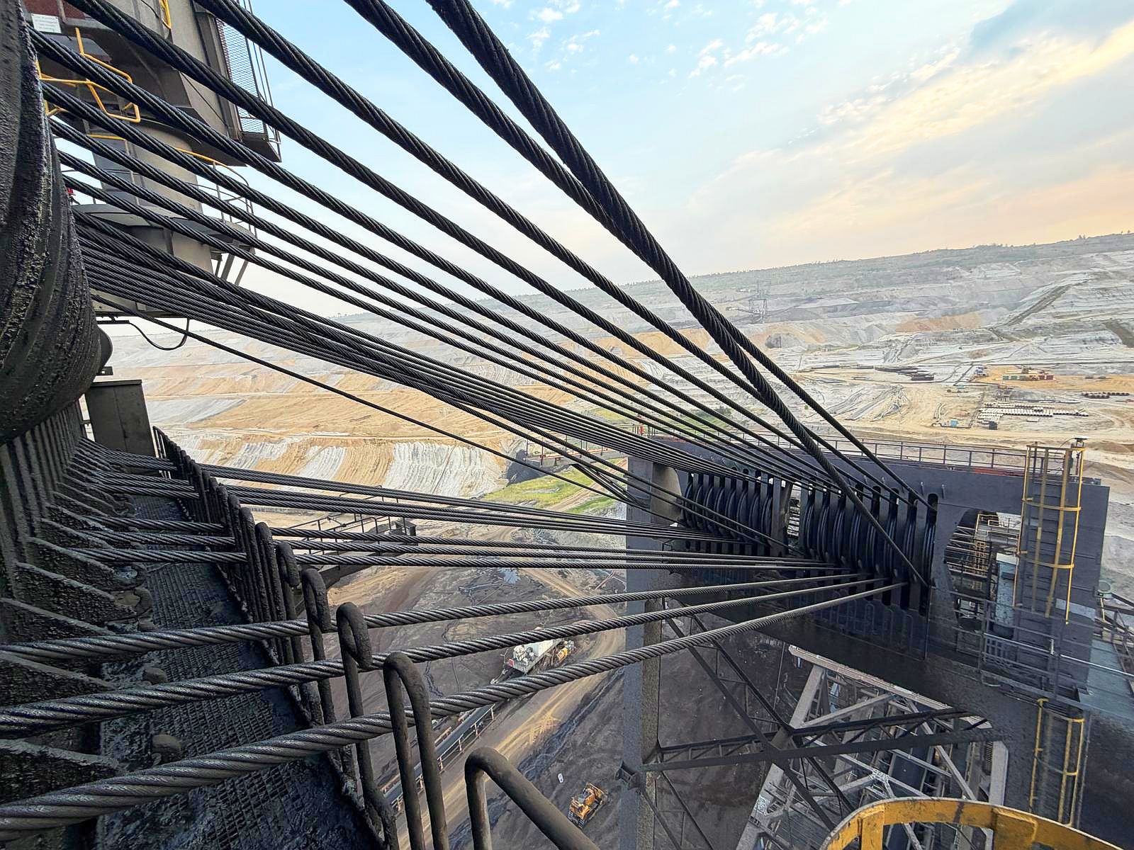Rope inspection on Bucket-Wheel Excavator 293 involving multiple wire ropes